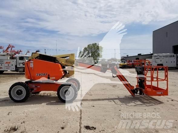 JLG 340AJ 曲臂高空工作平台