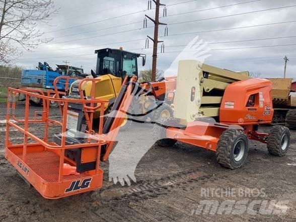 JLG 450AJ 曲臂高空工作平台