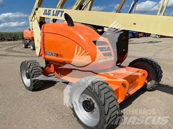 JLG 600AJ 曲臂高空工作平台