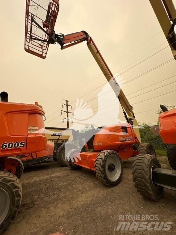 JLG 600AJ 曲臂高空工作平台