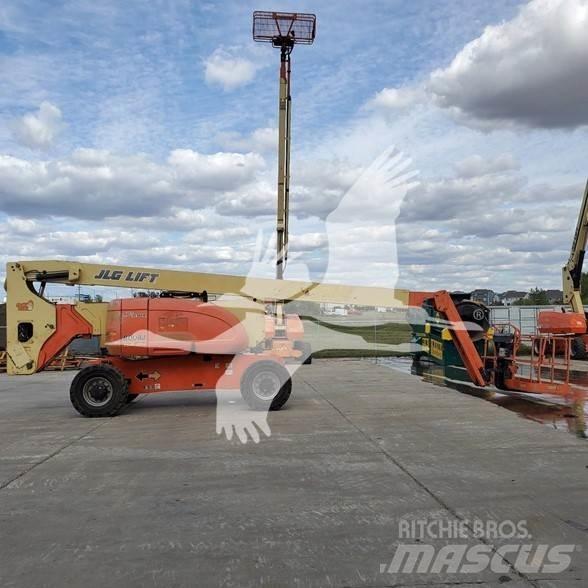 JLG 800AJ 曲臂高空工作平台