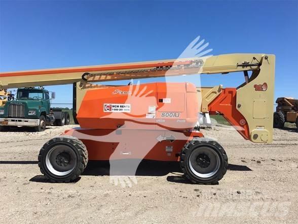 JLG 800AJ 曲臂高空工作平台