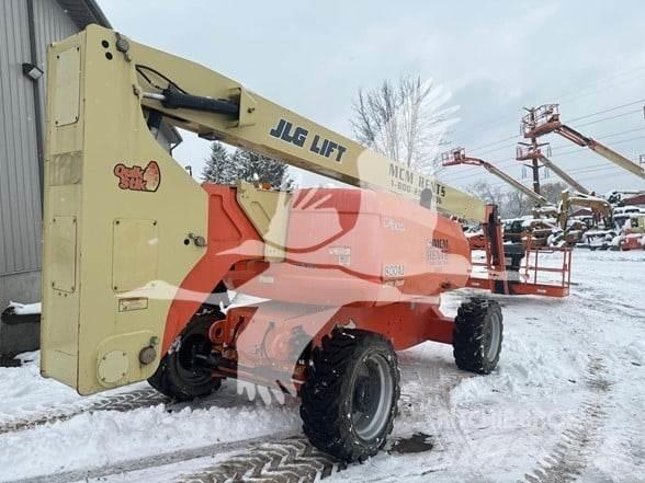 JLG 800AJ 曲臂高空工作平台