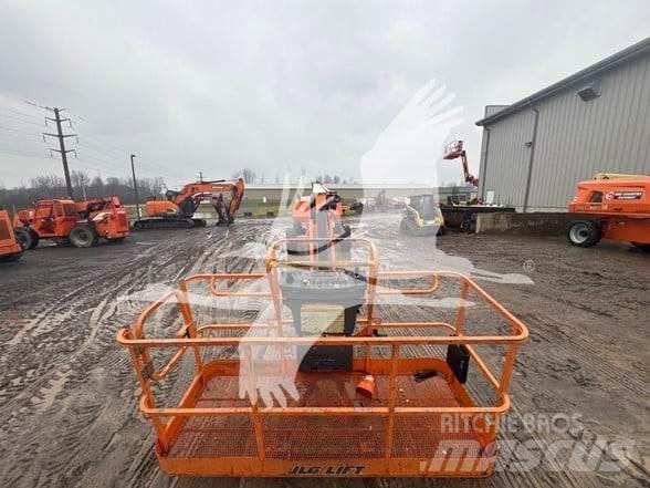 JLG 860SJ 直臂高空工作平台