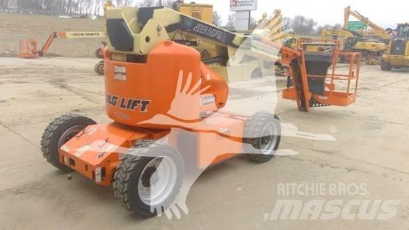 JLG E450AJ 曲臂高空工作平台