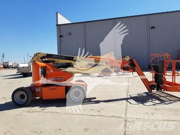 JLG E450AJ 曲臂高空工作平台