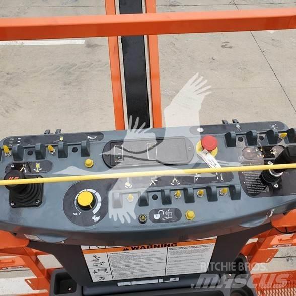 JLG EC600SJP 直臂高空工作平台