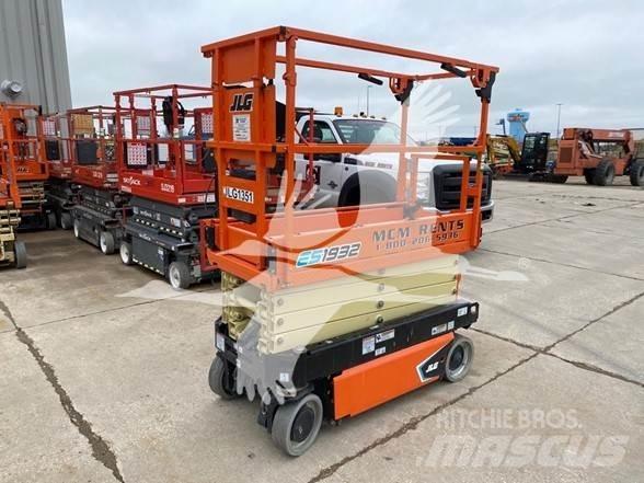 JLG ES1932 剪叉式升降机