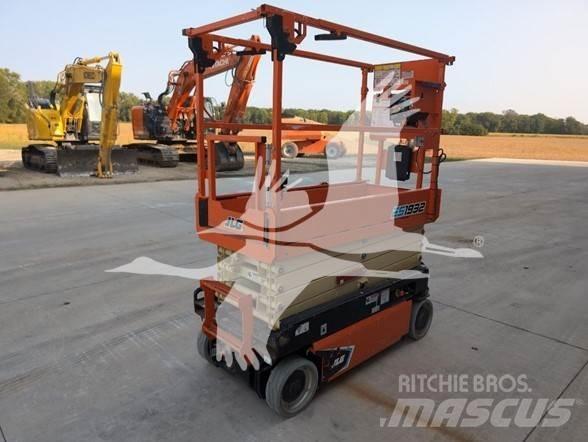 JLG ES1932 剪叉式升降机