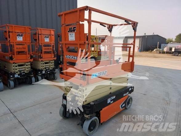 JLG ES1932 剪叉式升降机