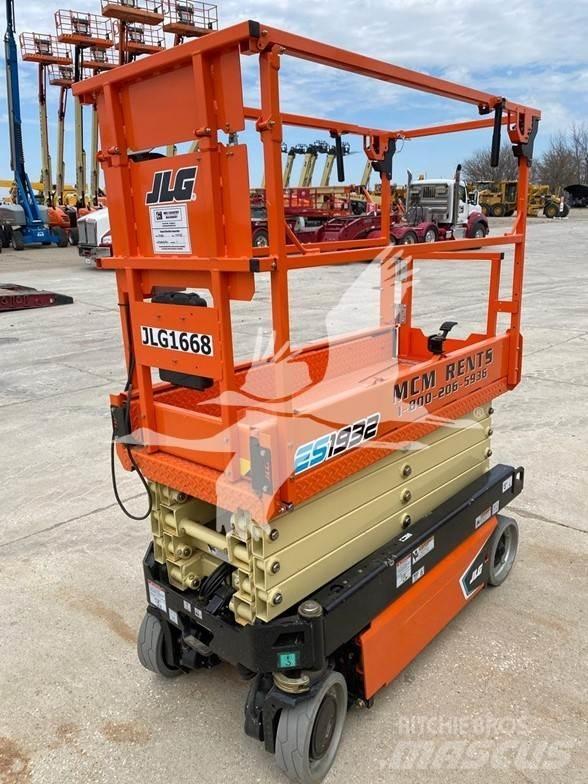 JLG ES1932 剪叉式升降机