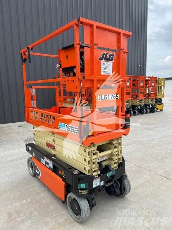 JLG ES1932 剪叉式升降机