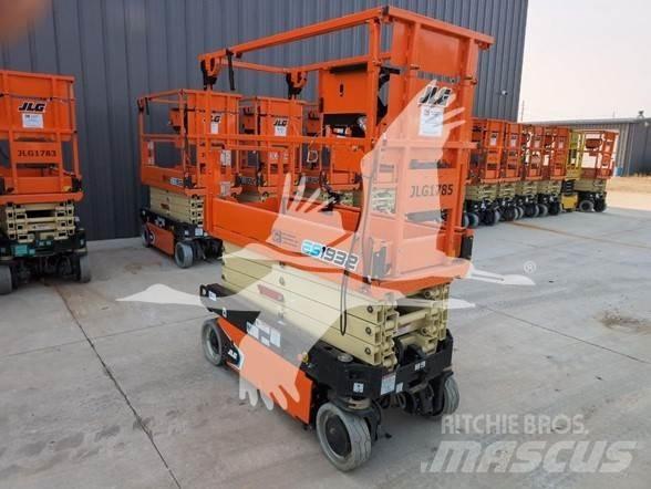 JLG ES1932 剪叉式升降机