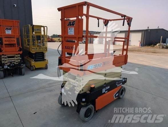JLG ES1932 剪叉式升降机