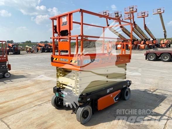 JLG ES3246 剪叉式升降机