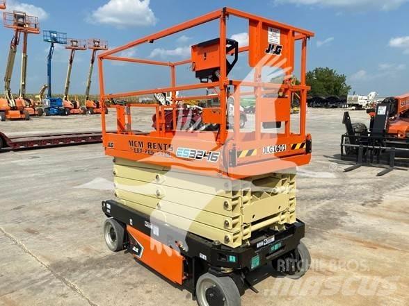 JLG ES3246 剪叉式升降机