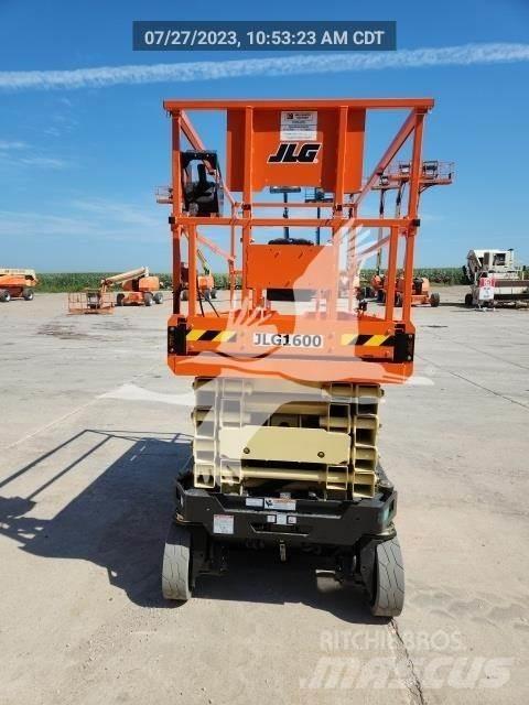 JLG ES3246 剪叉式升降机