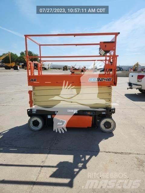JLG ES3246 剪叉式升降机