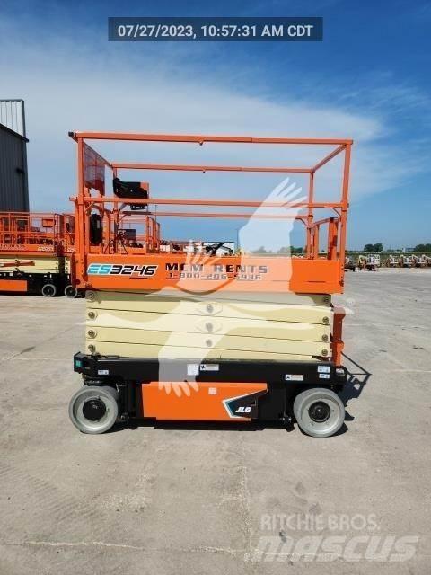 JLG ES3246 剪叉式升降机