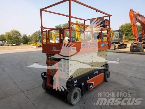 JLG ES3246 剪叉式升降机