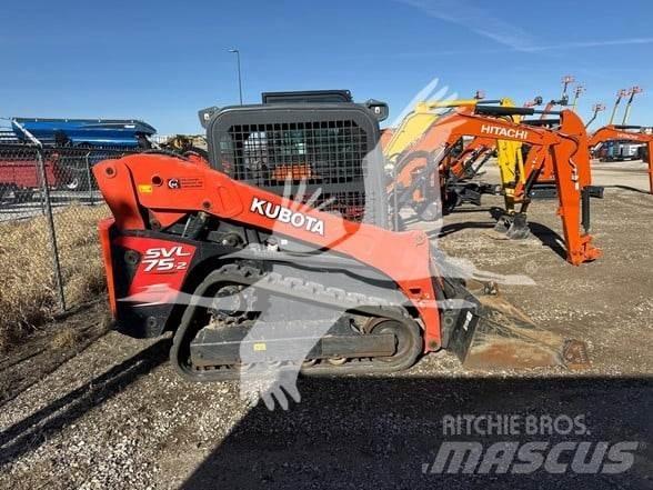 Kubota SVL75-2 滑移装载机