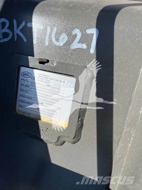  Oriel 80 CLASS 挖斗