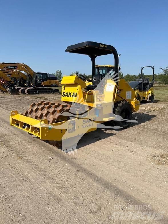 Sakai SV204T 单轮压路机