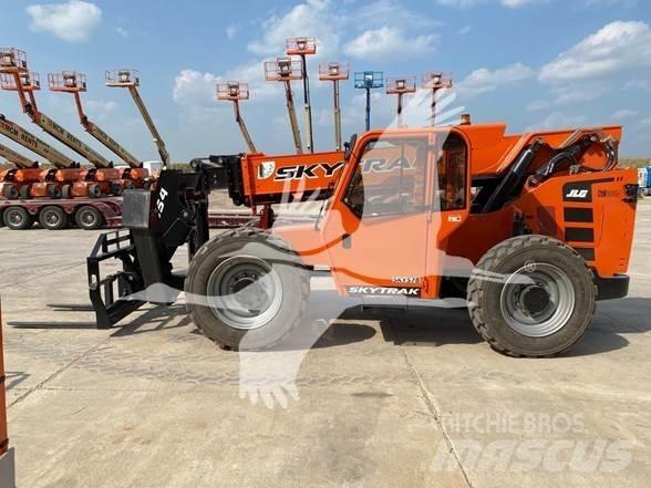 SkyTrak 10054 伸缩臂叉装车|叉装车