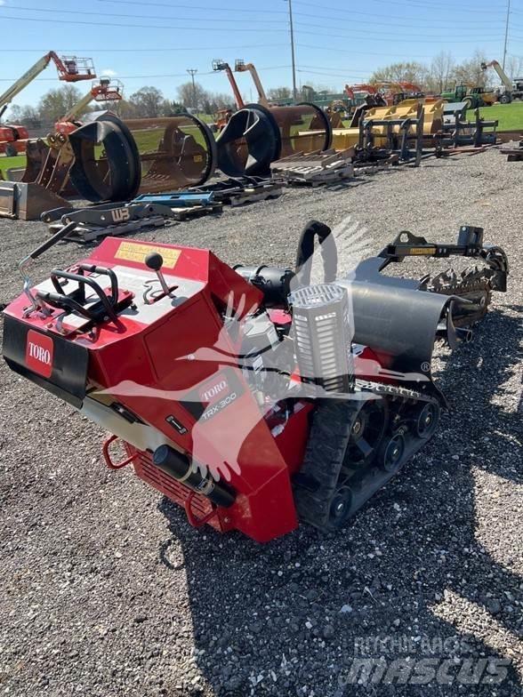 Toro TRX300 挖沟机