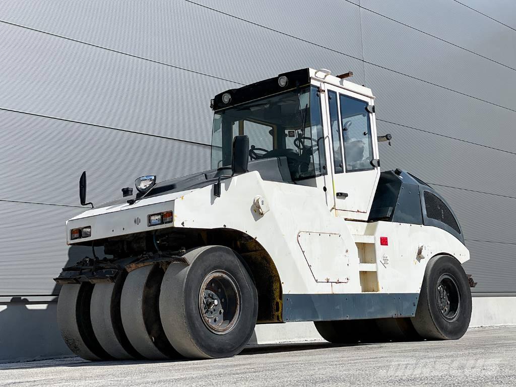 Bomag BW 24 RH 胶轮压路机