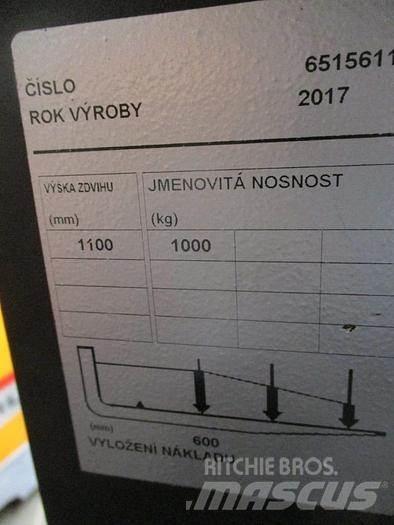 Toyota OSE 100W 低架装载机