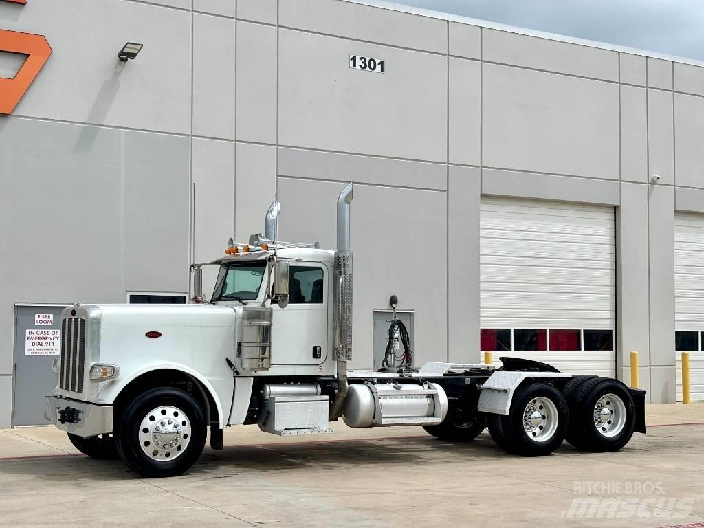 Peterbilt 389 牵引车