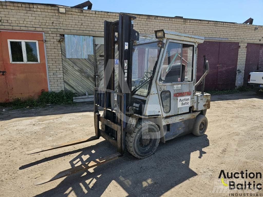 Komatsu XR-25D 柴油叉车