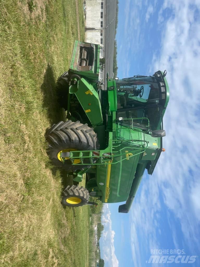 John Deere 9780 CTS 联合收割机
