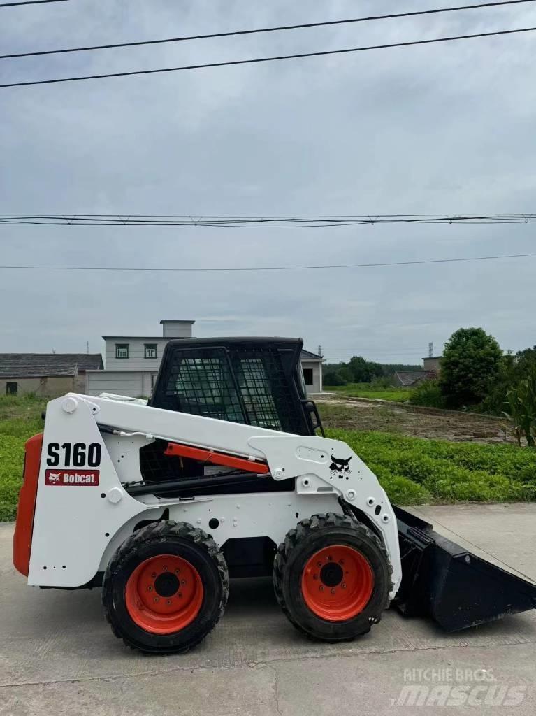 Bobcat S 160 滑移装载机