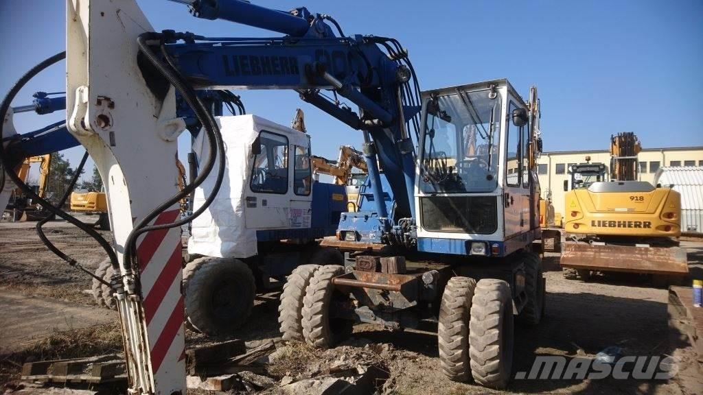 Liebherr A900 轮式挖掘机