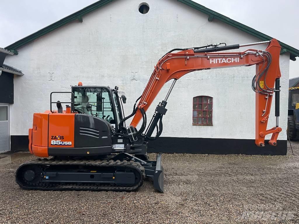 Hitachi ZX 85 中型挖掘机