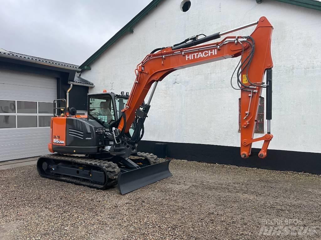 Hitachi ZX 85 中型挖掘机