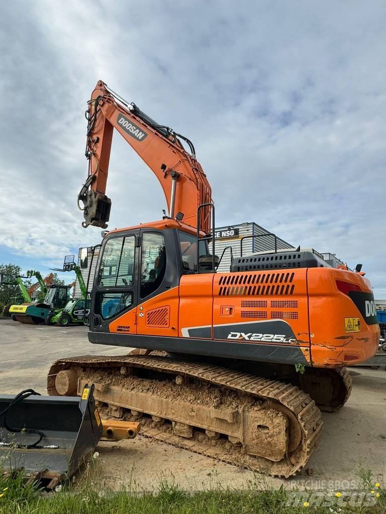 Doosan DX 225 LC-5 履带挖掘机