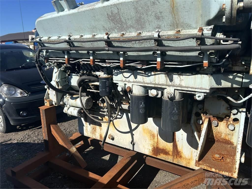 Hitachi Engine V12 发动机