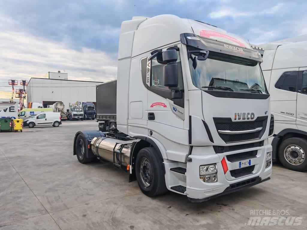 Iveco STRALIS 400 NP 牵引车