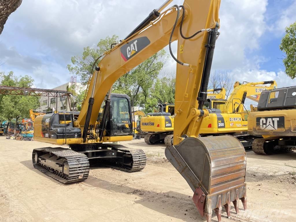 CAT 320 D 履带挖掘机