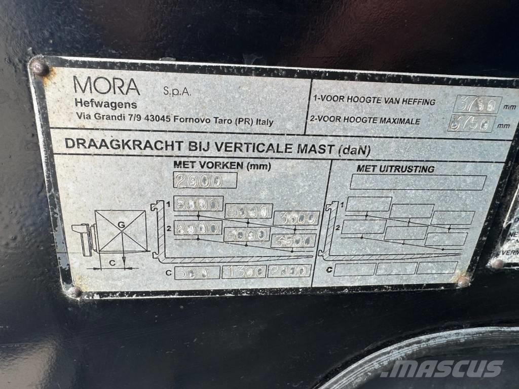 Mora M 80 C 柴油叉车