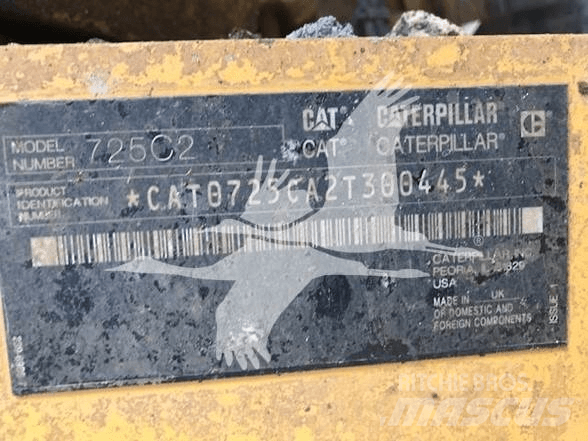 CAT 725C2 铰接式自卸车