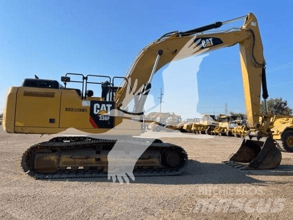 CAT D6T XL 履带式推土机