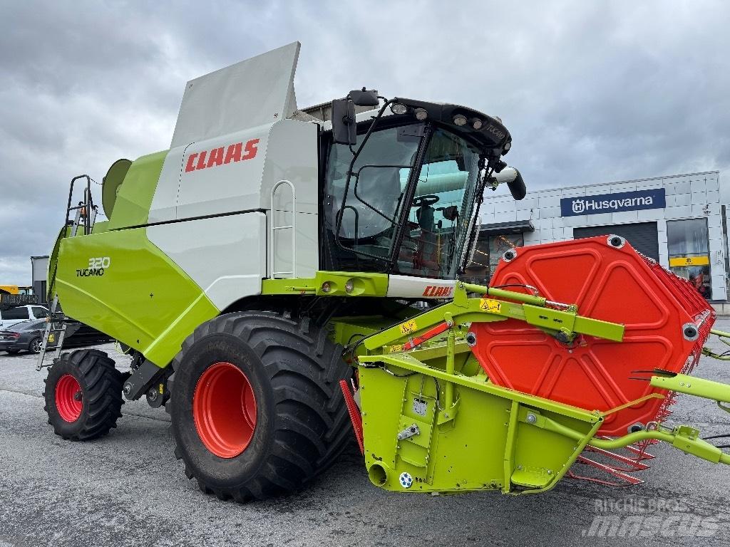 CLAAS Tucano 320 联合收割机