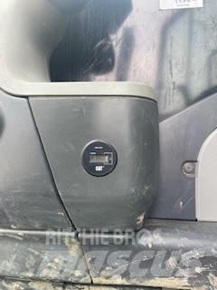 Morooka MST 2200 V 履带式自卸车