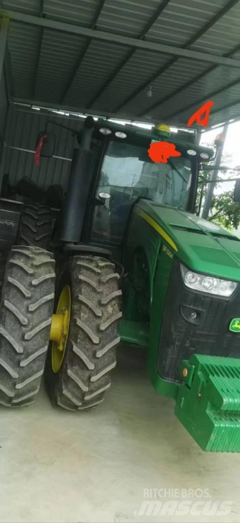 John Deere 8R·3204 拖拉机/农用车