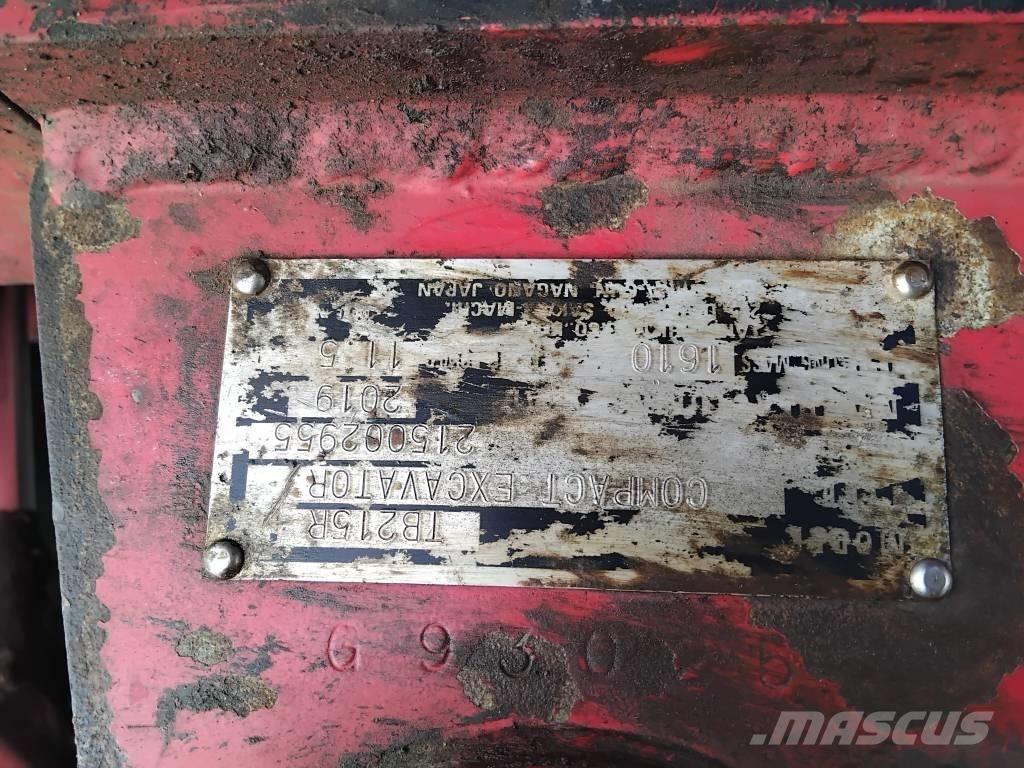 Takeuchi TB 215 R 小型挖掘机