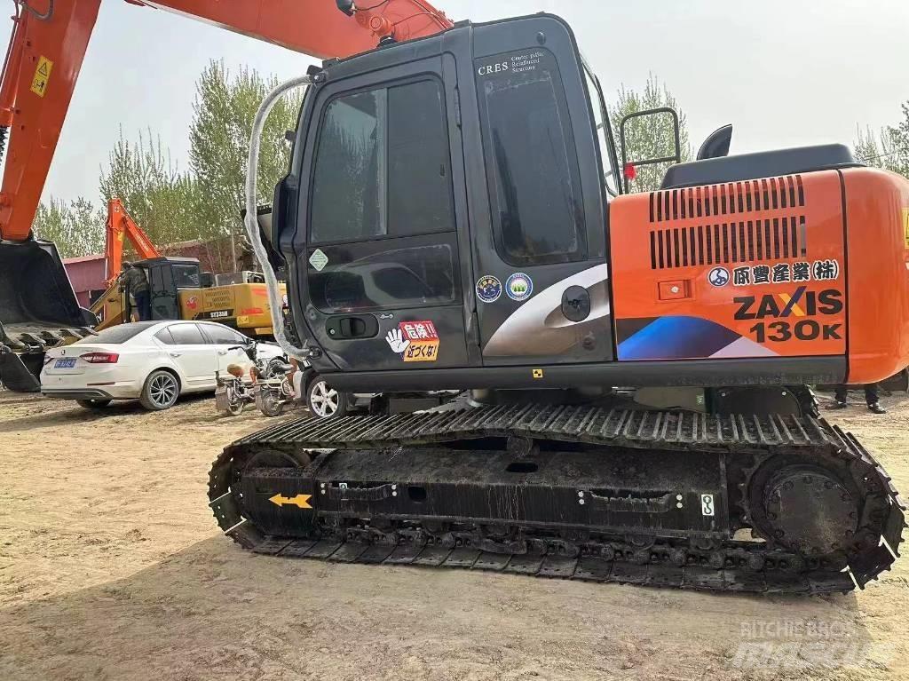 Hitachi 130 履带挖掘机